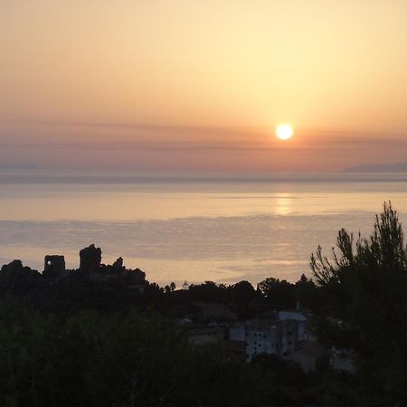 Villa Santa Barbara 체팔루 외부 사진