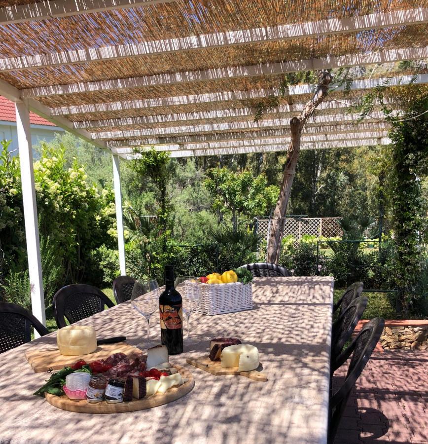 Villa Santa Barbara 체팔루 외부 사진