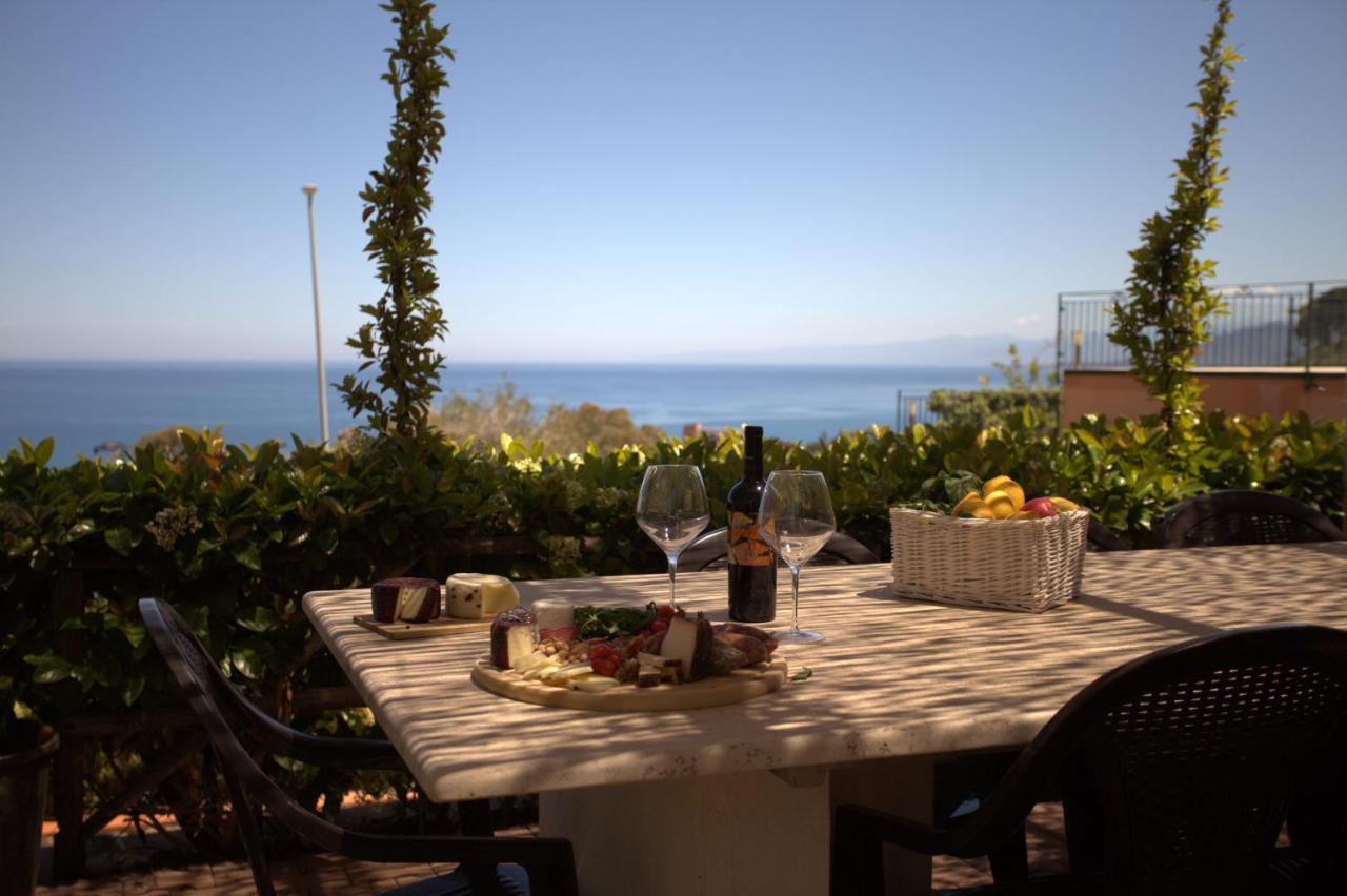 Villa Santa Barbara 체팔루 외부 사진