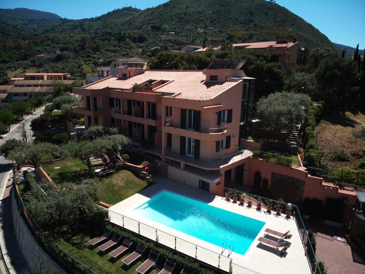 Villa Santa Barbara 체팔루 외부 사진