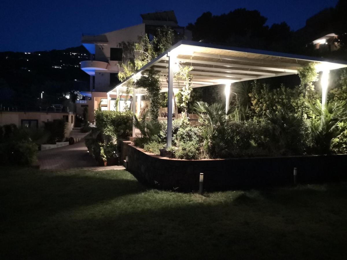 Villa Santa Barbara 체팔루 외부 사진