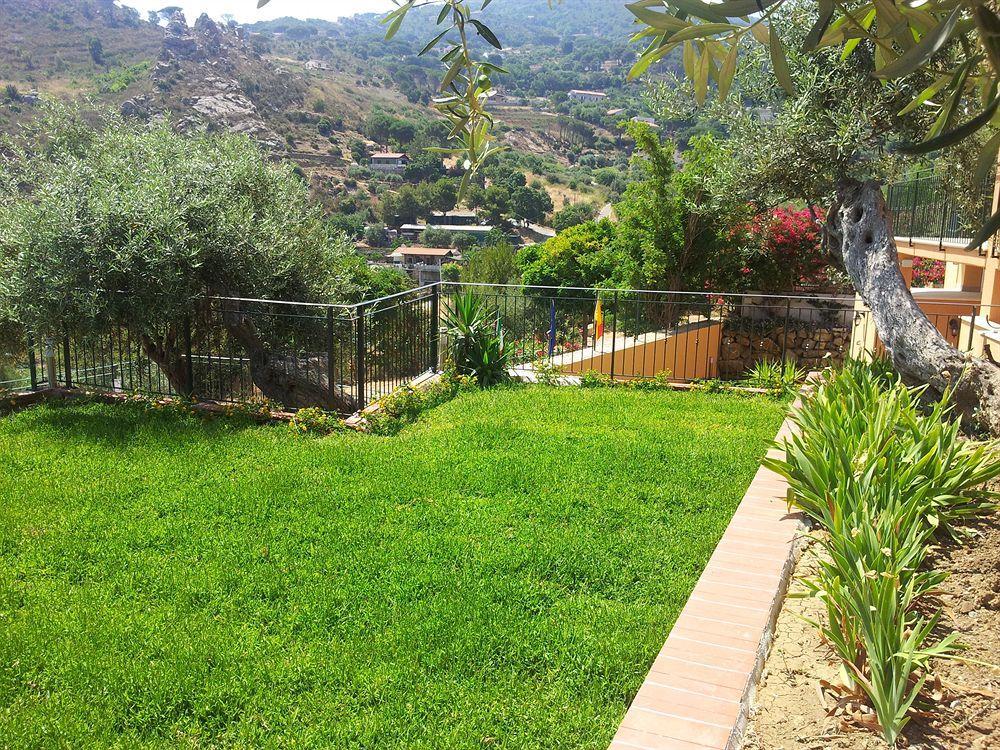 Villa Santa Barbara 체팔루 외부 사진