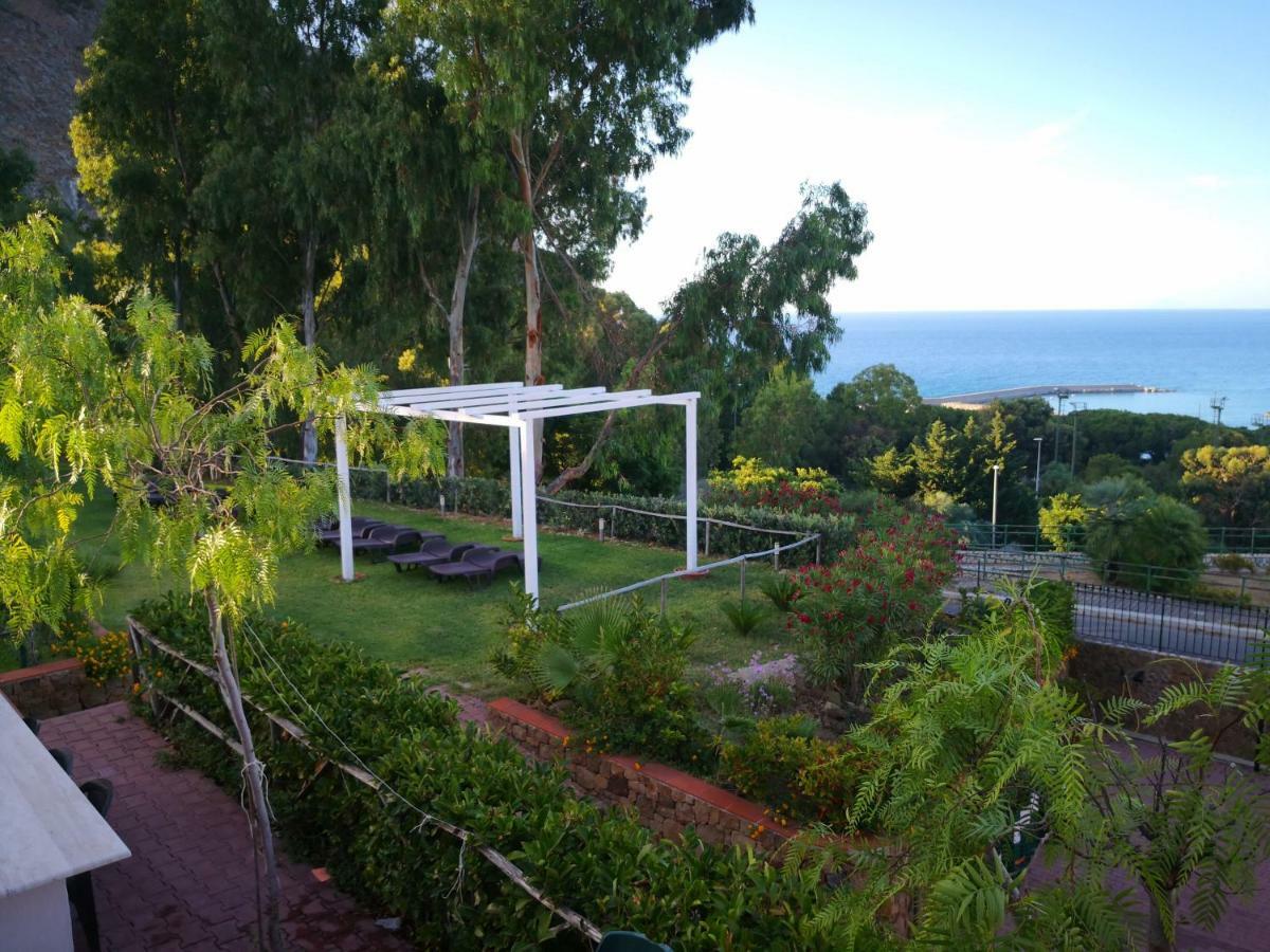 Villa Santa Barbara 체팔루 외부 사진