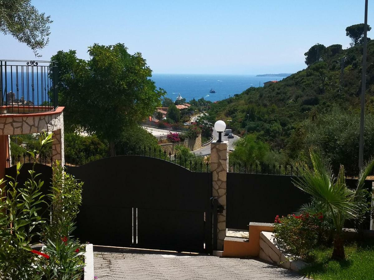 Villa Santa Barbara 체팔루 외부 사진